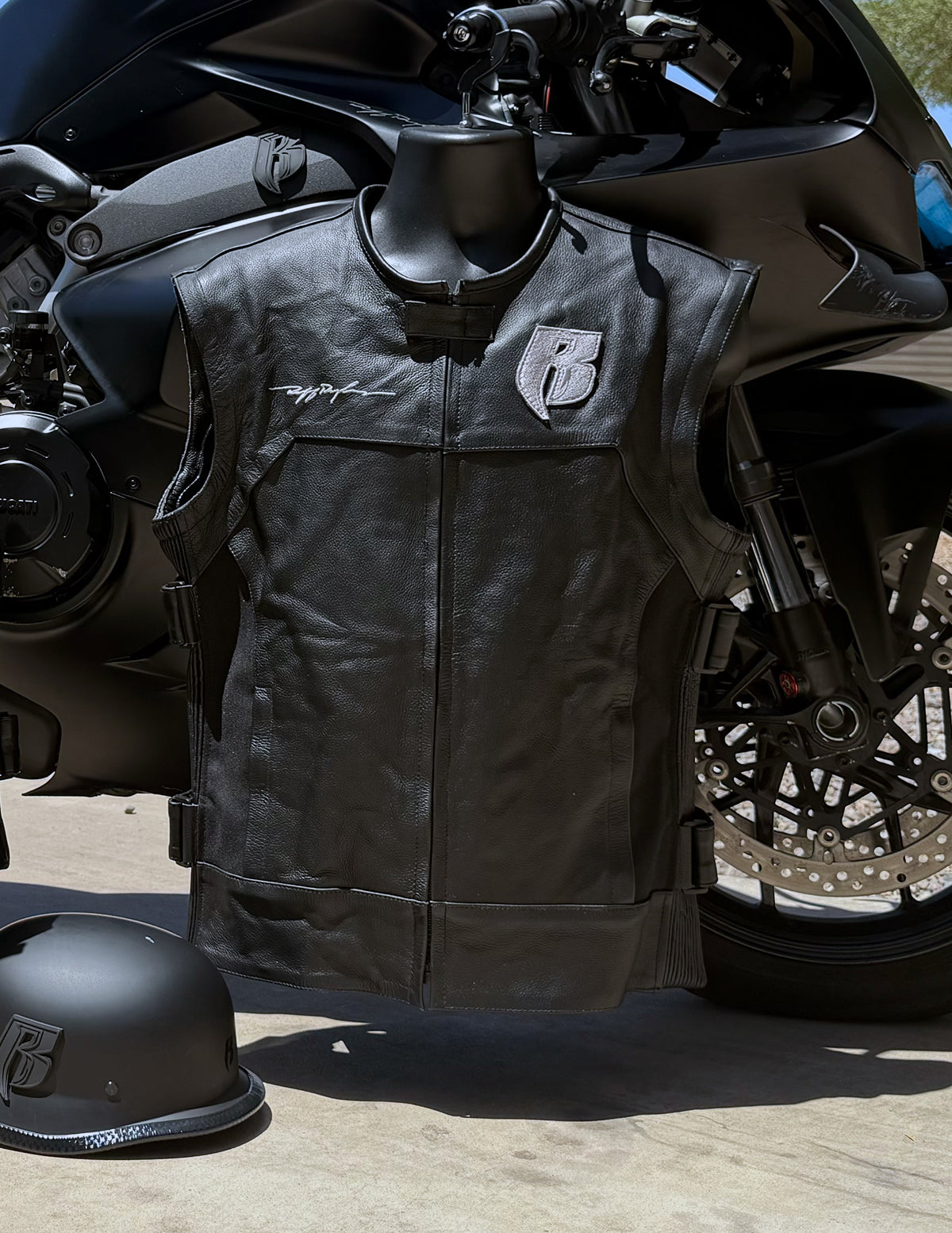 EMBROIDER RR VEST JACKET