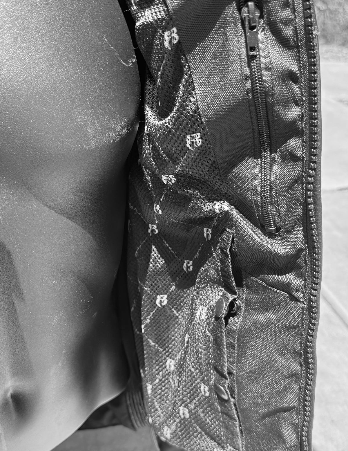 EMBROIDER RR VEST JACKET