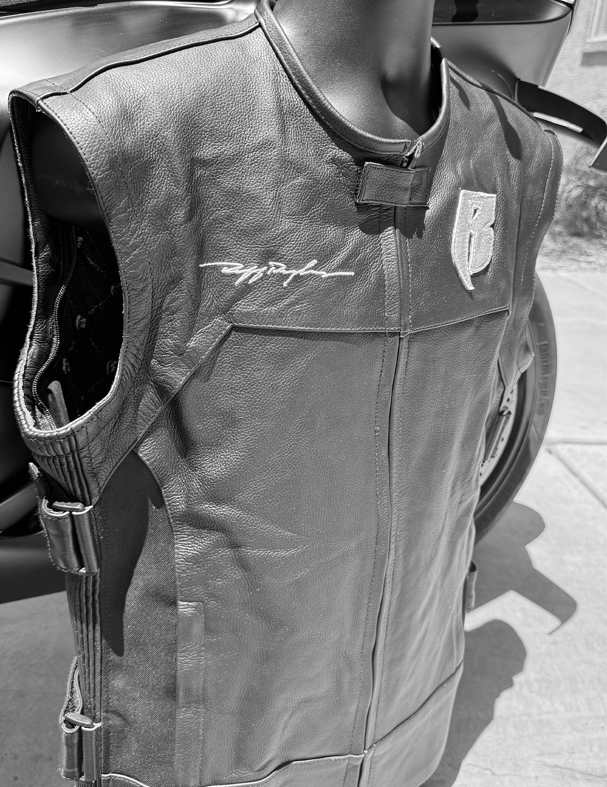 EMBROIDER RR VEST JACKET